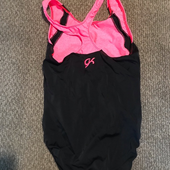 Worn once adult large Leo - Picture 2 of 2